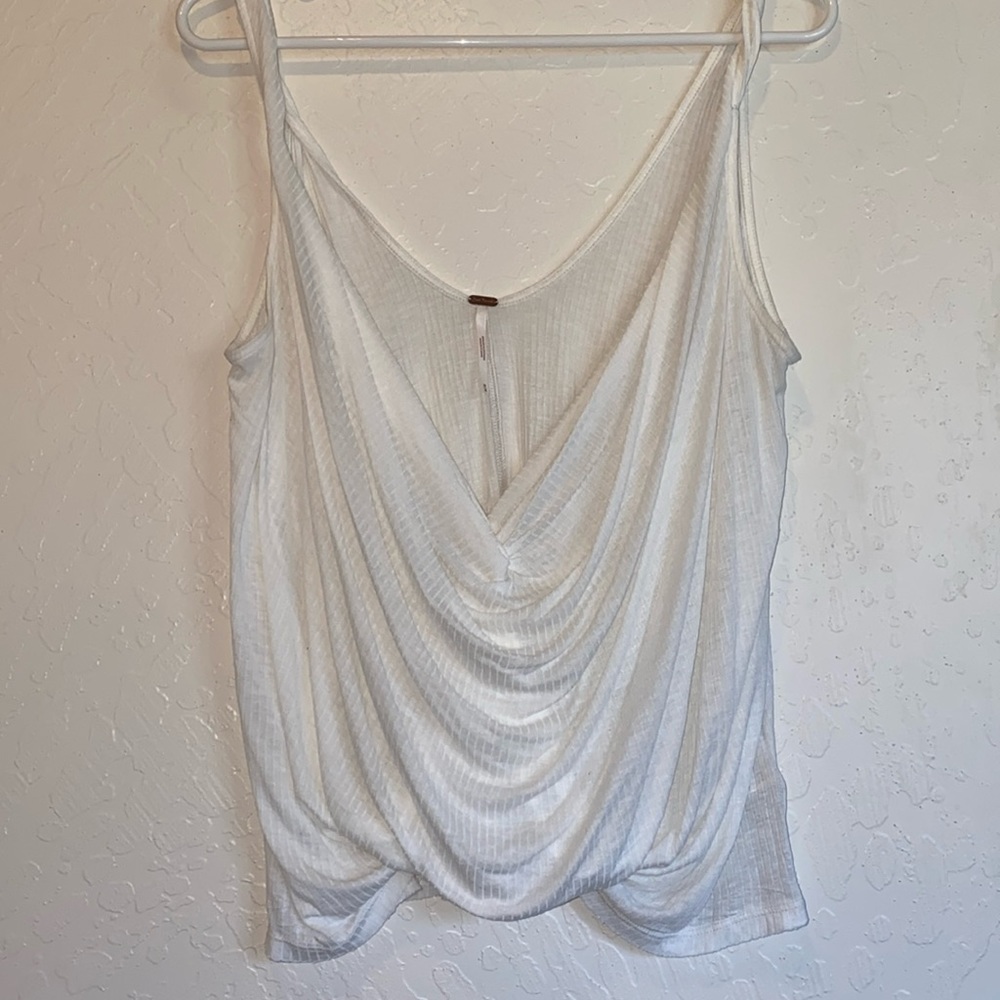 Free People white tank top cute front detail size M